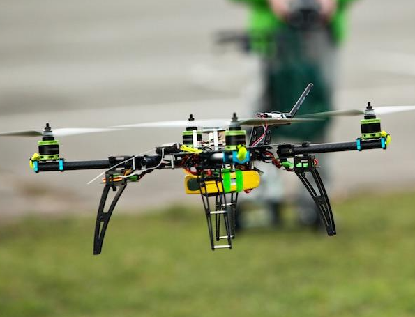 ���˻���ʻԱ����ǡ��ڷɡ���ԭ�������